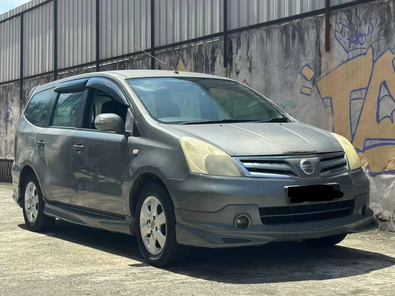 2011 Nissan Grand Livina Auto 1.6